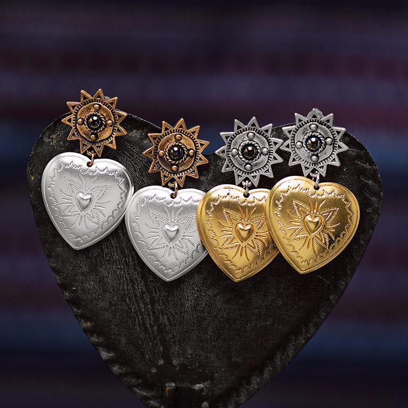 Vintage heart earrings