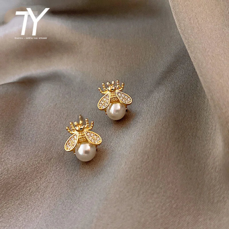 Pearl Bee Earrings – Luxurious Korean Fashion Insect Jewelry for Women