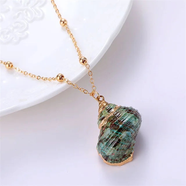 Boho Conch Shell Pendant Necklace – Summer Beach Jewelry for Women