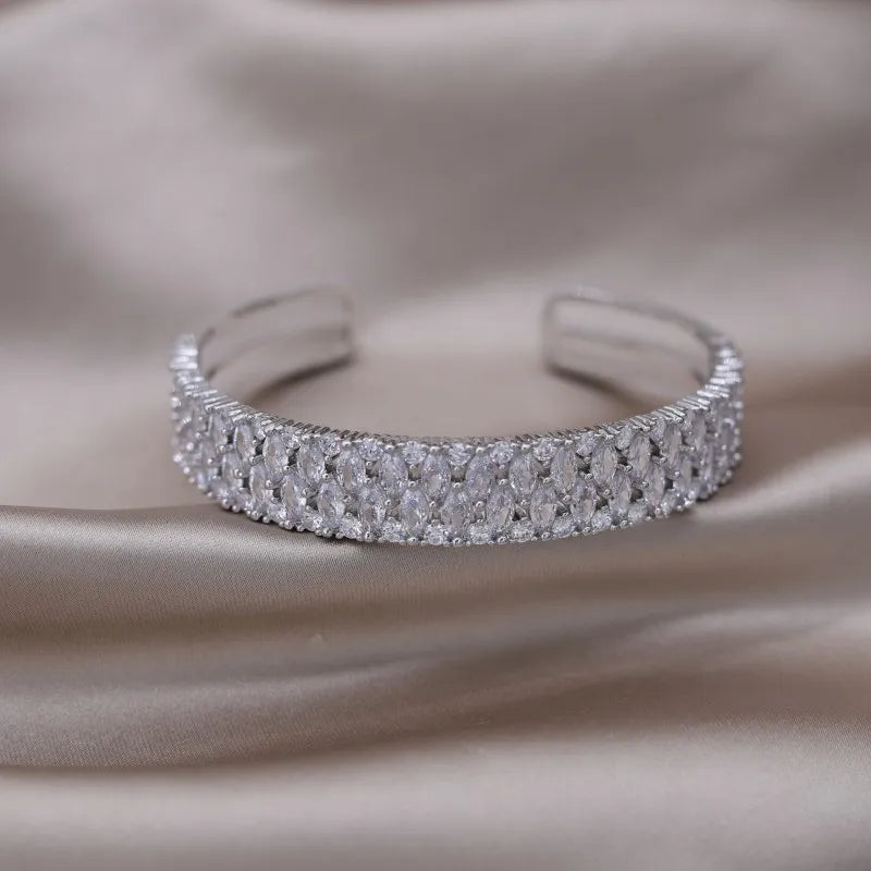 Exquisite AAA Luxury Full Zircon Knot Bracelet - Elegant Adjustable Wedding Jewelry